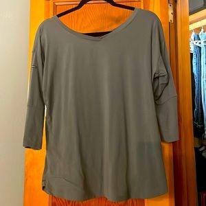 Columbia 3/4 Sleeve Top